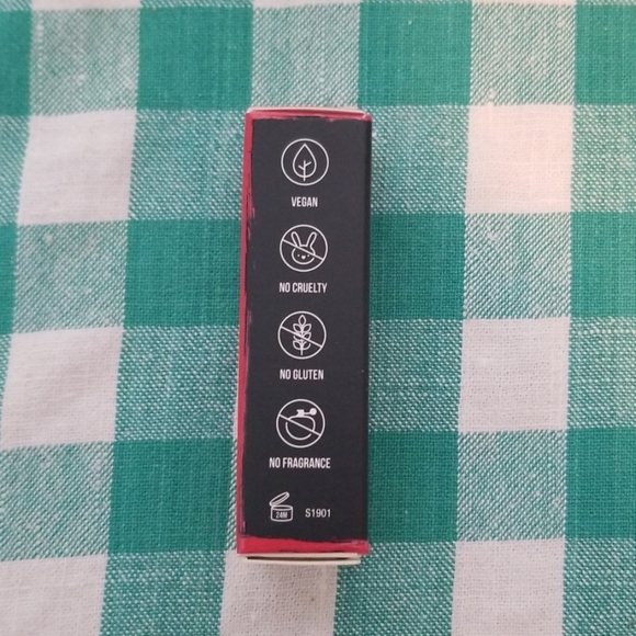 🐰 *NEW*Folly Fire Matte in Full House - Picture 2 of 8